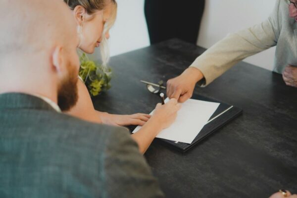 Garder la maison en cas de divorce Ile Yeu | Yeu Notaires & Patrimoine